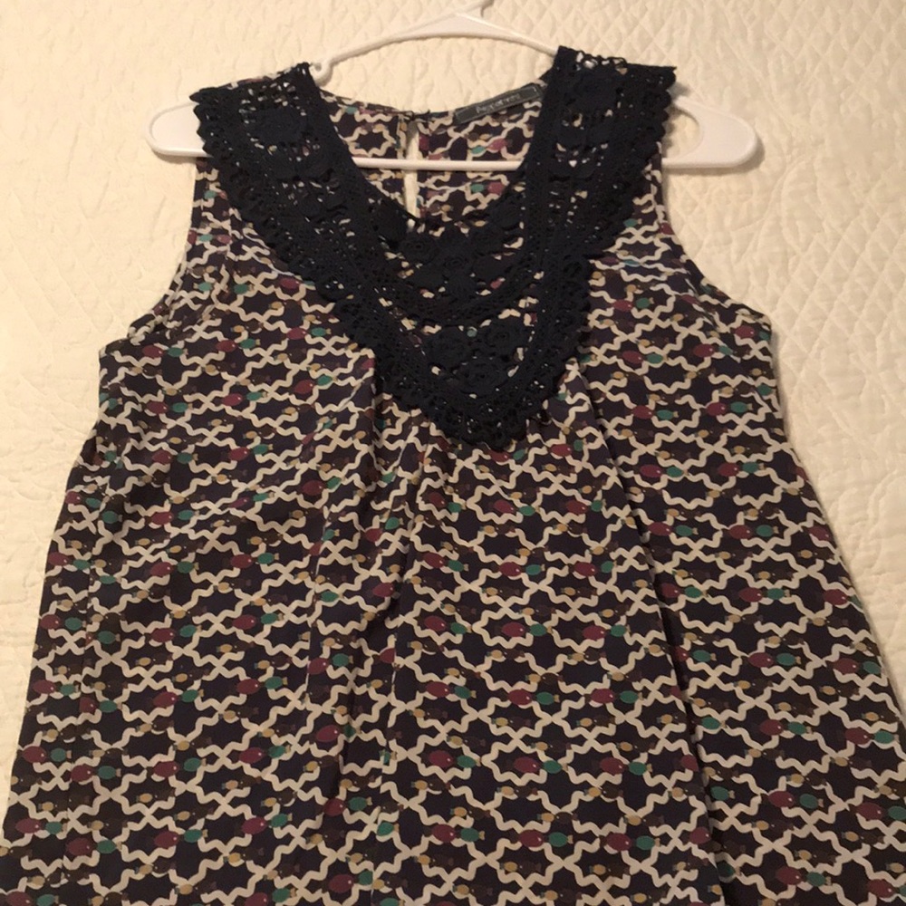 Blue patterned top